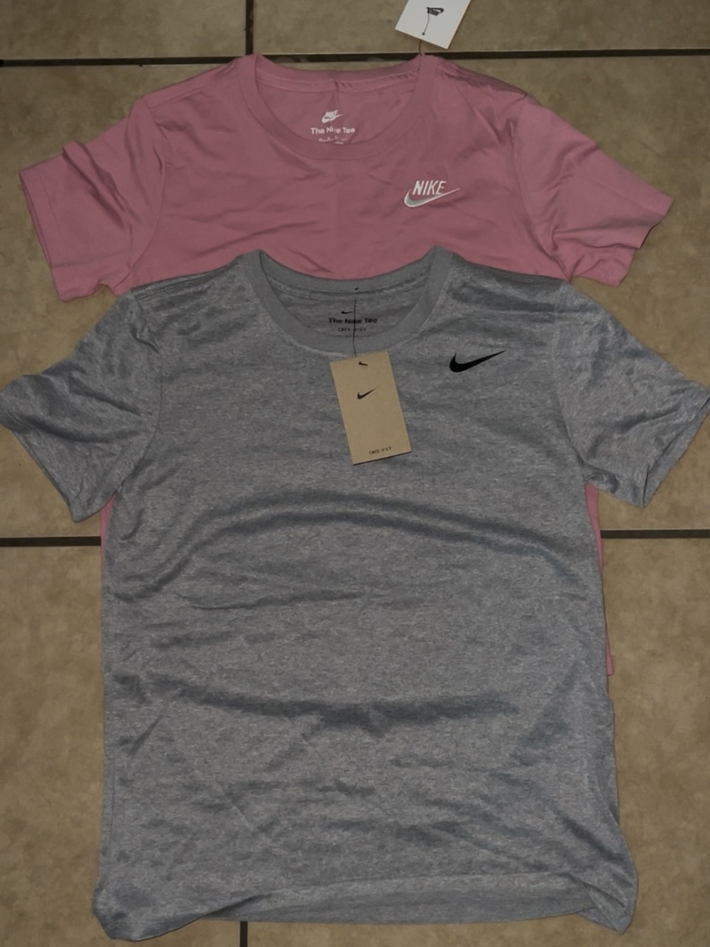 Nike Women’s Tops